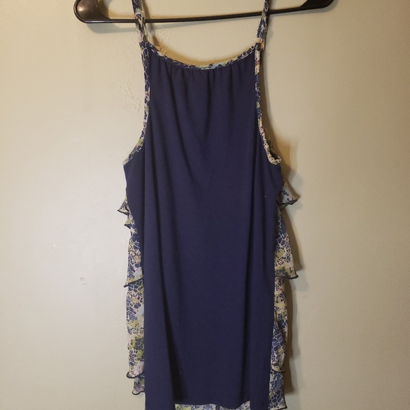 Patterned blouse with ruffles - Picture 2 of 3